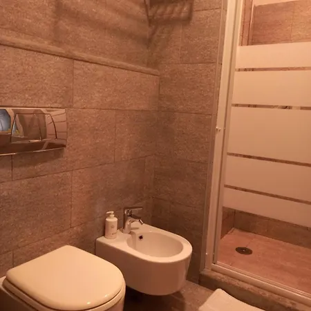 Apartment Le Notre - Apt Ai Giardini Reali In Centro